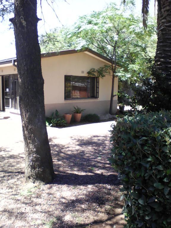 Elephant Lodge Guesthouse Vanderbijlpark Exterior foto